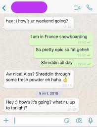 If she always responds quickly to your messages, she likes you. 19 Signs That Tell If A Girl Likes You Over Text