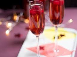 Cocktail Champagne Fruits Rouges Recette Ptitchef Recette Cocktails Champagne Cocktail Mousseux Boisson Rouge