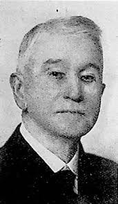 Dwight Thayer's Instagram, Twitter & Facebook