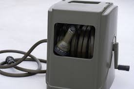 ゴードンミラーの20mホースリールはミリタリーカラーが魅力で使い勝手もいい レビュー ホースリール ホース 散水栓