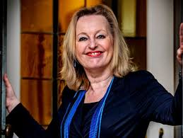Ze is minister van binnenlandse zaken en koninkrijksrelaties en vicepremier. Jet Bussemaker Jongeren Betalen Hoogste Prijs Grote Consequenties Op Langere Termijn Politiek Ad Nl