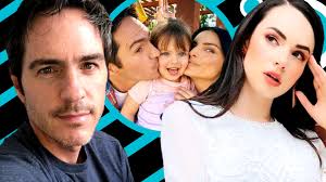 La supuesta novia de mauricio ochmann también está muy relacionada con el medio del espectáculo, es licenciada en ciencias de la comunicación y al igual que mauricio ochmann, tras su divorcio, aislinn derbez se concentró en su carrera profesional, pero eso no les ha impedido rehacer. V8f3ctaj7rorjm