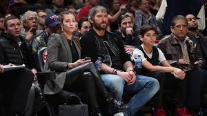 Jun 22, 2021 · ovechkin in turkey. Ovechkin Wife Sit Courtside For Lebron Lakers Game In Washington