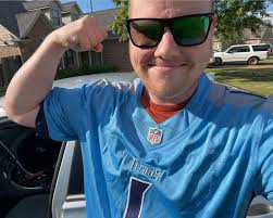 i miss minji i hope she has a good day today