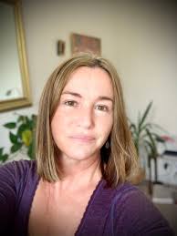 Hello! We are looking for long-term dog sitting opportunities (minimum 3  weeks or more). During the stay, I offer free dog training as part of the  sitting 😁