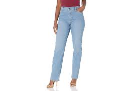 These Straight-Leg Gloria Vanderbilt Jeans on Amazon Are Perfect for All  Body Types
