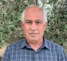 إخواني الخريجين أخواتي الخريجات أسألكم الدعاء بالشفاء العاجل للصديقة  الحبيبة ليلى عاهد حرب خريجة في دائرة اللغة العربية جامعة بيرزيت عام ١٩٩٧  فهي ترقد الآن في المستشفى بسبب نزيف حاد في الدماغ