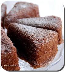 80 g de farine, 125 g de sucre, 1 sachet de levure, 1 tablette de chocolat à ce bon vieux gâteau au chocolat de notre enfance est un classique indémodable : Gateau Au Chocolat Facile Recettes By Hanane