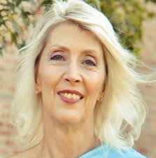 Cynthia Tesh's Instagram, Twitter & Facebook