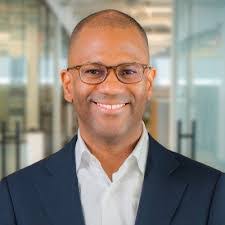 Ali Gray's Instagram, Twitter & Facebook