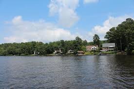 For the golf enthusiast the club is equipped with a 3 hole golf course and a 9 hole practice putting. Lake Royale Luxury Home Search Louisburg Amenities