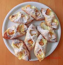 Schnelle Blatterteig Vanillepuddingteilchen Von Irgendwas 0815 Chefkoch Pudding Teilchen Rezepte Essen Und Trinken