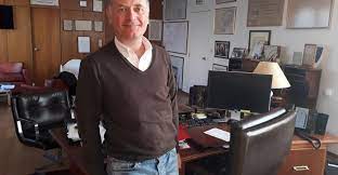 Same emmanuel macron he is aware of the general fatigue, which has invited everyone to rest. Professeur Philippe Juvin Chef Des Urgences Du Che Georges Pompidou Informateur Corse Nouvelle