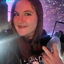 Pug interrupts home office work