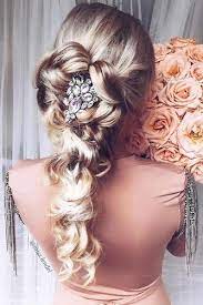 A Happy Valentines Day Is Granted With These Hairstyles Lovehairstyles Romantic Hairstyles Valentine S Day Hairstyles Kids Hairstyles