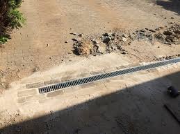 Aco Rinne Passable Entwasserungsrinne Selbst Entwasserung Hof Ideen Ablaufrinne