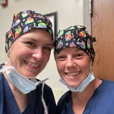 Gorro quirúrgico teñido anudado con diseño de gatos arcoíris para  enfermeras y médicos, hecho para cabello largo, 100 % algodón, elástico y  con lazo en la parte posterior.