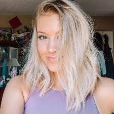 Abigail Foster's Instagram, Twitter & Facebook