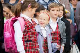 Pentru a răspunde la o întrebare trebuie să ai cont pe tpu.ro. Structura Anului Ècolar 2017 2018 Cand Sunt VacanÈele