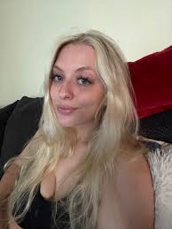 GOOD MORNING FB 💰US TO ENGAGE SO WHEN YOU SEE THIS SAY HEYY💯