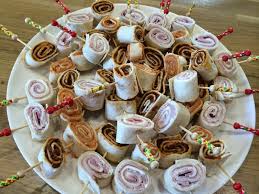 Wraps Aperitives Les Delices De Delphine En 2020 Aperitif Wrap Recette Aperitif Aperitif