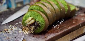 Hello martabak lovers.dengan bahan yang ada di rumah kita bisa buat martabak manis pandan bersarang dan enak pastinya.yuk simak videonya.martabak manis pan. 8 Martabak Pandan Di Jakarta Yang Sayang Untuk Dilewatkan Begitu Saja Pergikuliner Com