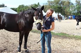 Lisa müller reitet mittlerweile sehr erfolgreich. Donaueschingen Lisa Mullers Ziel Ist Stuttgart Donaueschingen Umgebung Schwarzwalder Bote