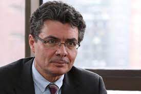 Alejandro gaviria es ingeniero civil de la escuela de ingeniería de antioquia, magíster en economía de la universidad de los andes y doctor en economía de la universidad de california, san diego. Alejandro Gaviria Responde A Quienes Hablan De Candidatura Presidencial Partidos Politicos Politica Eltiempo Com