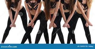 穿着黑色内衣的性感女舞团库存照片. 图片包括有迷住, 鞋带, 现代, 理想, 舞蹈演员, 纵向, 嬉戏- 170555170