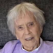 Peggy Harder's Instagram, Twitter & Facebook