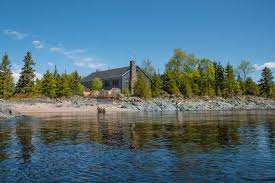 Famous Canadian Cottagers: Bryan Baeumler - Cottage Life
