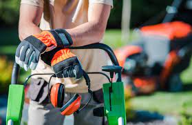 You need to make sure that you have the proper insurance to protect you from anything that life can throw at you. What Kind Of Insurance Does A Landscaping Company Need Dick Watts Insurance Inc