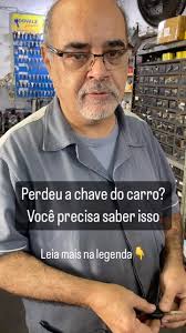 O cliente perdeu todas as chaves do seu Uno e chamou o Nego Chaveiro. Fomos  até o local, removemos o imobilizador e a fechadura traseira e trouxemos  tudo para a nossa bancada.