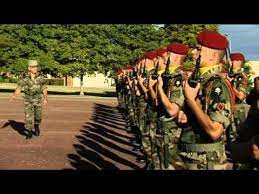 Le 1er régiment de chasseurs parachutistes sera d'ailleurs détruit à dien bien phu. Visite Du Cemat Au 1er Regiment De Chasseurs Parachutistes De Pamiers Youtube