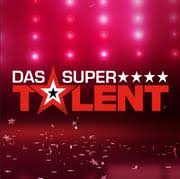 Christian polanc hat inzwischen aber eine ganz andere erklärung für die mageren jurypunkte gefunden: Let S Dance 2020 Alle Videos Der Tanzshow Rtl De