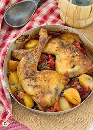 Pollo Al Forno Con Patate Cipolla E Pomodoro Alla Poverella Secondo Piatto Ricette Pollo Al Forno Pollo E Patate Al Forno
