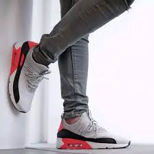 Nike Air Max 90 Ez Ao1745 002 Wolf Grey Platinum Nike Air Max 90 Ez 100 Authentic New In Box The Nike Air Max 90 Ez Nike Air Max Nike Air Max 90 Nike