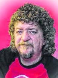 Lori Combs's Instagram, Twitter & Facebook