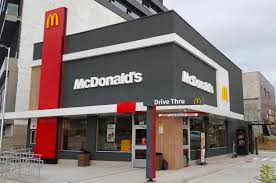McDonald’s chega em Araucária! Primeiro restaurante da marca oferece vagas de emprego sem exigência de experiência