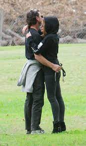 He reportedly split from longtime girlfriend sophia thomalla late last year. Gavin Rossdale And Sophia Thomalla Enjoy Day Out With Kids Daily Mail Online