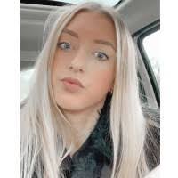 Rebecca Cryer's Instagram, Twitter & Facebook