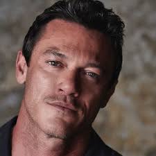 Luke george evans (born 15 april 1979) is a welsh actor and singer. Luke Evans Youtube