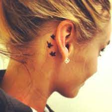 Tattoo Hinterm Ohr Vorlagen Und Ideen Fur Einen Einzigartigen Wow Effekt Tattoo Ohr Tattoo Hinterm Ohr Ohr Tattoo