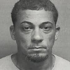 Fianza $100 mil contra hombre por agredir a su pareja en Vega Alta