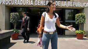 She settled in cancún, mexico in 1985, where she began working at the newspaper novedades de cancún. Lydia Cacho The Case Of Torture Of The Mexican Journalist Because A Former Governor Was Arrested Digis Mak