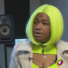 Davine Smith (@DavineSmith9)