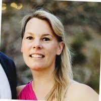 Amanda Heinlein's Instagram, Twitter & Facebook