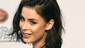 Lena und max könnten demnächst eltern werden! Lena Meyer Landrut Zeigt Sich Mit Wenig Stoff Und So Ziemlich Alles Zeichnet Sich Ab Op Online Entertainment Removed News From Www Op Online De Germany