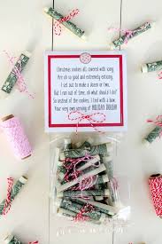 Do it yourself christmas money card holder. Creative Ways To Give Money C R A F T