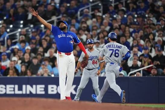 Toronto Blue Jays fall to Los Angeles Dodgers for sixth straight loss - St.  Albert News